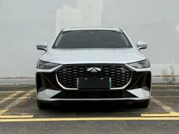 2025 Chery Fengyun A8L с пробегом 7 000 км