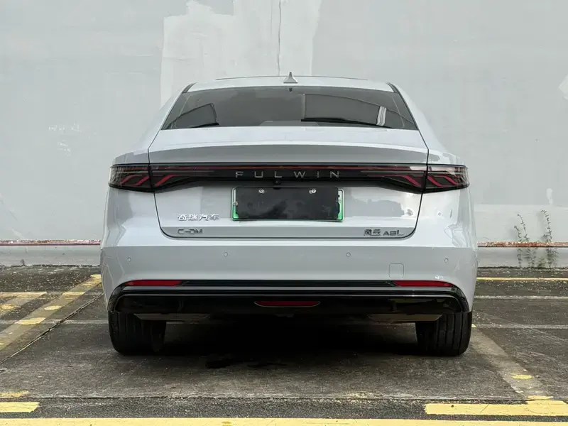 2025 Chery Fengyun A8L с пробегом 7 000 км