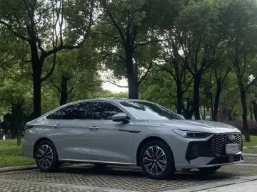2025 Chery Fengyun A8L с пробегом 12 000 км
