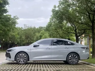 2025 Chery Fengyun A8L с пробегом 12 000 км
