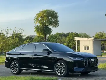 2025 Chery Fengyun A8L с пробегом 10 000 км