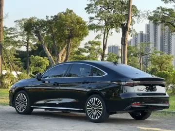2025 Chery Fengyun A8L с пробегом 10 000 км