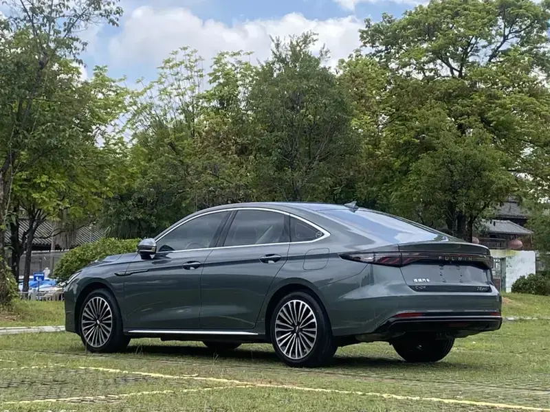 2025 Chery Fengyun A8L с пробегом 10 000 км