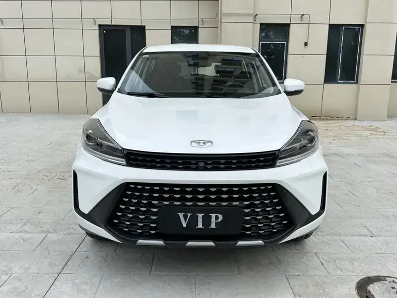 2025 Chery Xuanjie с пробегом 4 000 км