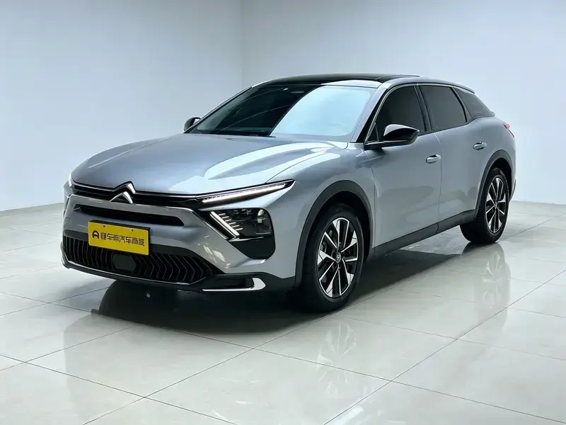 2023 Citroen Versailles C5 X с пробегом 20 400 км