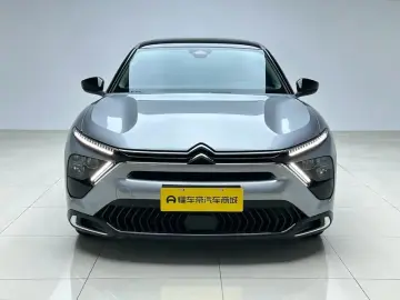 2023 Citroen Versailles C5 X с пробегом 20 400 км
