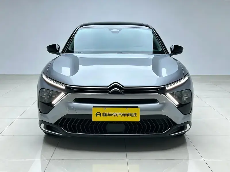 2023 Citroen Versailles C5 X с пробегом 20 400 км