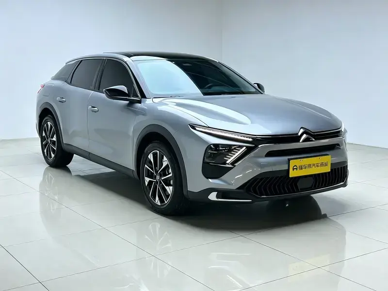 2023 Citroen Versailles C5 X с пробегом 20 400 км