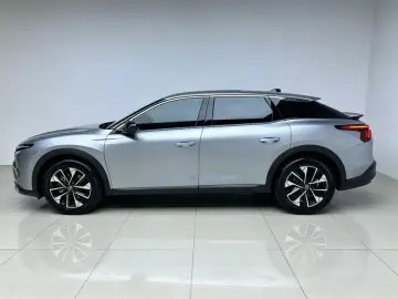 2023 Citroen Versailles C5 X с пробегом 20 400 км