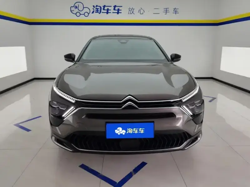 2023 Citroen Versailles C5 X с пробегом 19 000 км