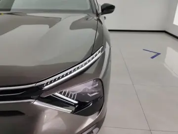 2023 Citroen Versailles C5 X с пробегом 19 000 км