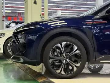 2024 Citroen Versailles C5 X с пробегом 8 000 км