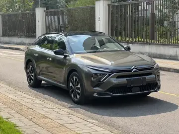 2023 Citroen Versailles C5 X с пробегом 23 000 км