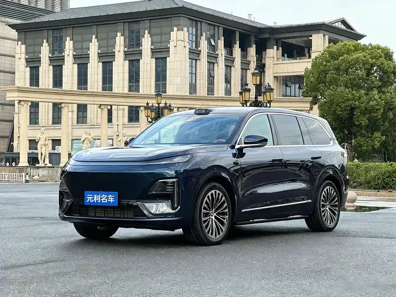 2025 Changan Deep Blue S09 с пробегом 8 200 км