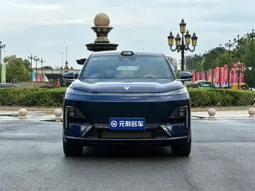 2025 Changan Deep Blue S09 с пробегом 8 200 км
