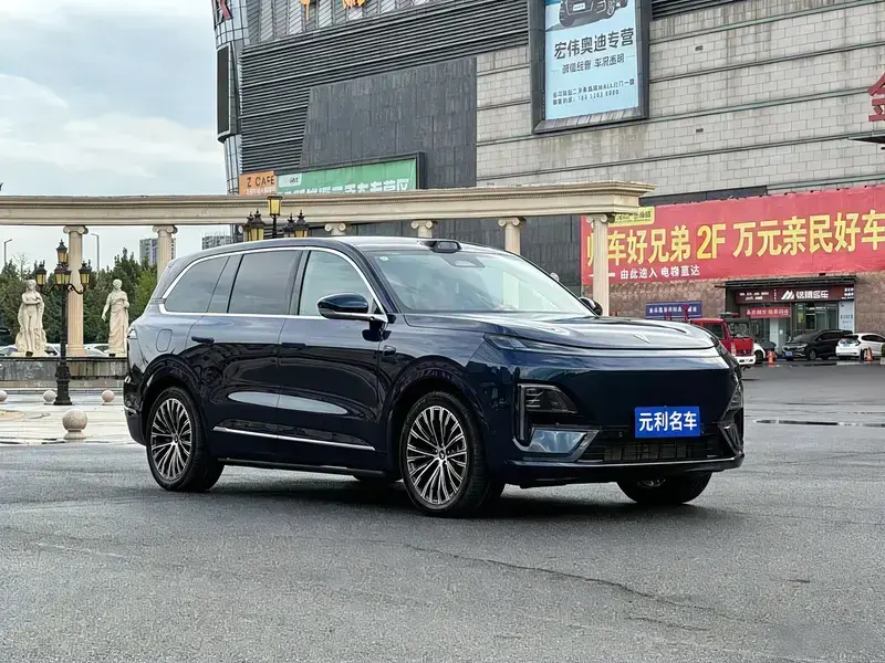 2025 Changan Deep Blue S09 с пробегом 8 200 км