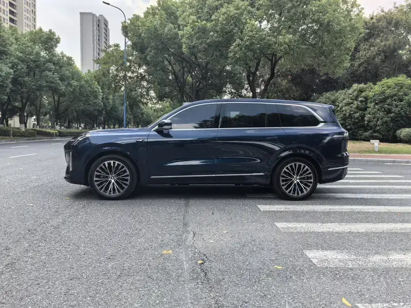 2025 Changan Deep Blue S09 с пробегом 11 000 км