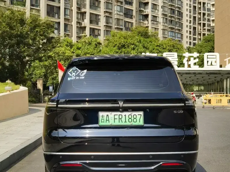 2025 Changan Deep Blue S09 с пробегом 23 000 км