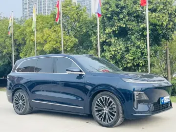 2025 Changan Deep Blue S09 с пробегом 14 300 км