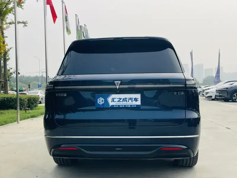 2025 Changan Deep Blue S09 с пробегом 14 300 км