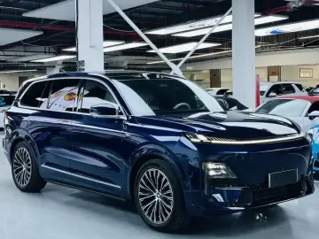 2025 Changan Deep Blue S09 с пробегом 7 000 км
