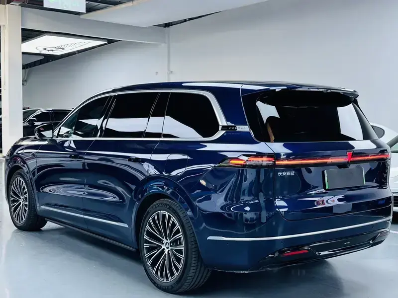 2025 Changan Deep Blue S09 с пробегом 7 000 км