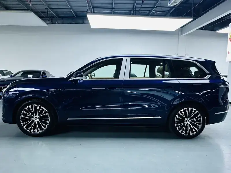 2025 Changan Deep Blue S09 с пробегом 100 км