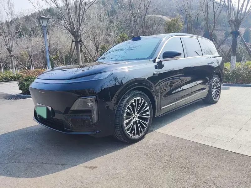 2025 Changan Deep Blue S09 с пробегом 11 000 км