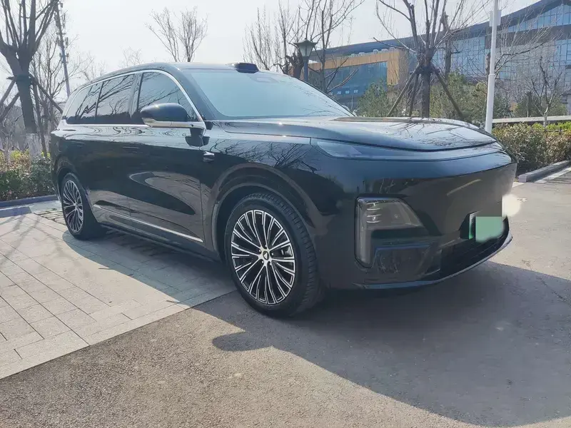 2025 Changan Deep Blue S09 с пробегом 11 000 км
