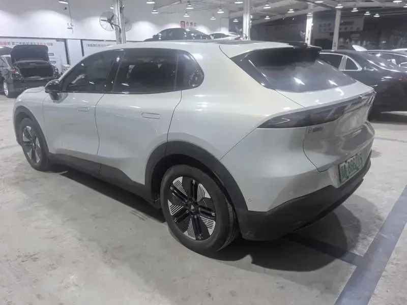 2024 Changan Shenlan S05 с пробегом 35 500 км