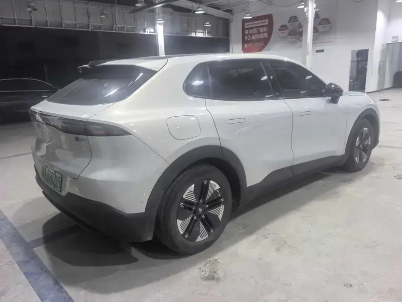 2024 Changan Shenlan S05 с пробегом 35 500 км
