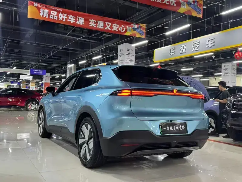 2024 Changan Shenlan S05 с пробегом 22 000 км