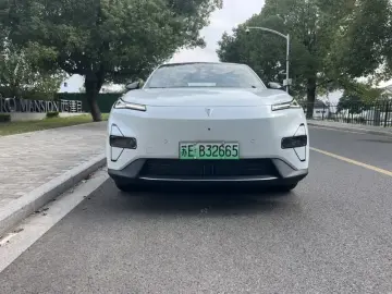 2024 Changan Shenlan S05 с пробегом 30 000 км