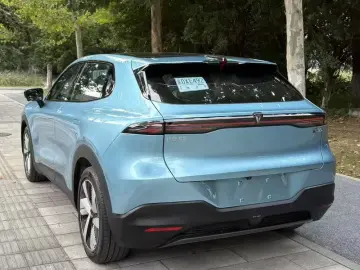 2024 Changan Shenlan S05 с пробегом 30 000 км