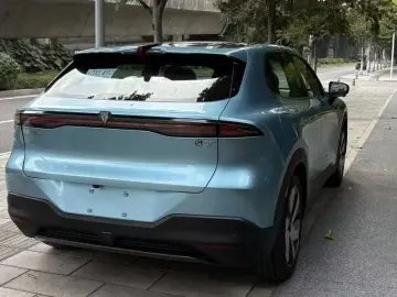 2024 Changan Shenlan S05 с пробегом 30 000 км