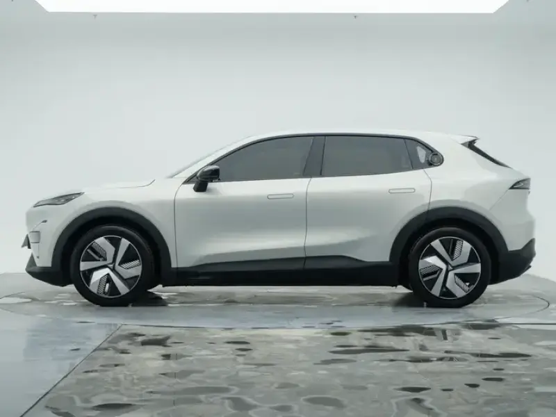 2024 Changan Shenlan S05 с пробегом 30 200 км