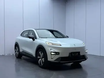 2024 Changan Shenlan S05 с пробегом 14 000 км