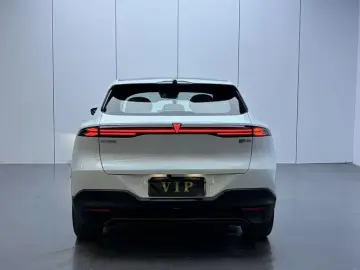 2024 Changan Shenlan S05 с пробегом 14 000 км