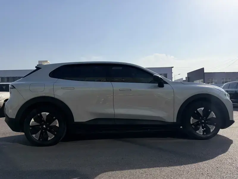 2026 Changan Shenlan S05 с пробегом 27 900 км