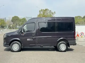 2023 Dongfeng Yufeng EM27 с пробегом 25 000 км