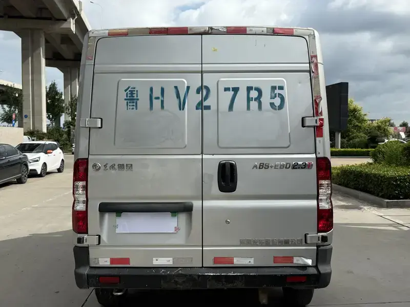 2018 Dongfeng Yufeng EM27 с пробегом 80 000 км