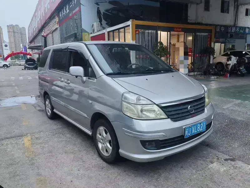2009 Dongfeng Yuxuan с пробегом 200 000 км