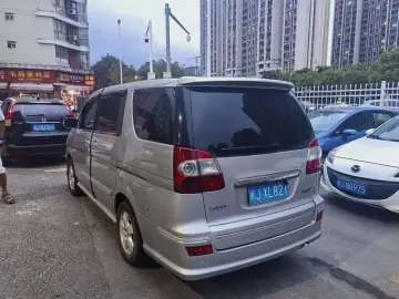 2009 Dongfeng Yuxuan с пробегом 200 000 км