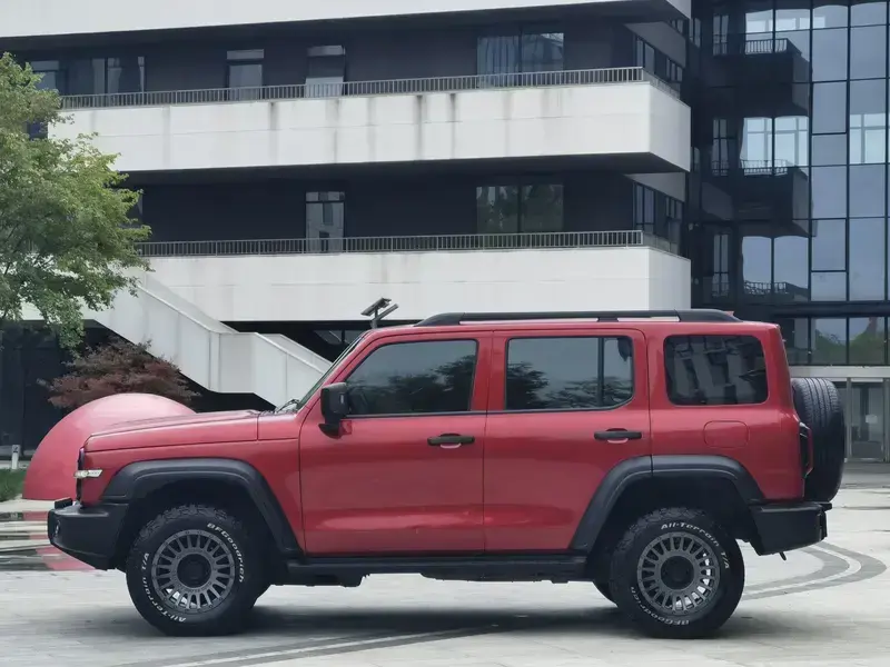 2021 Crossboundary Auto Co-created Tank 300 с пробегом 103 000 км