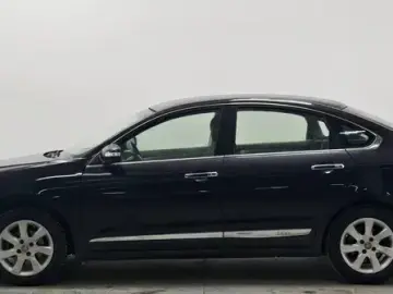 2012 Dongfeng Dongfeng Fengshen A60 с пробегом 59 000 км