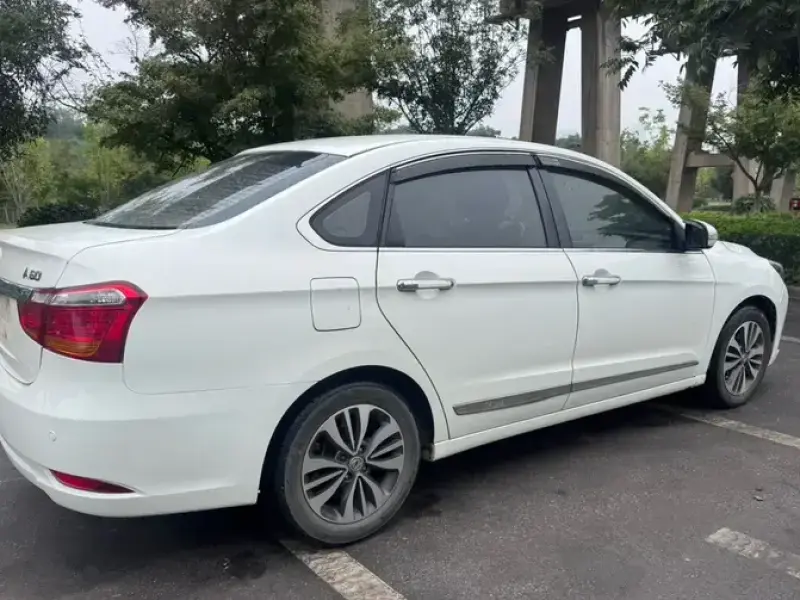2016 Dongfeng Dongfeng Fengshen A60 с пробегом 86 000 км