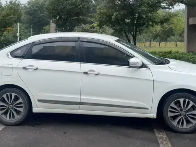2016 Dongfeng Dongfeng Fengshen A60 с пробегом 86 000 км