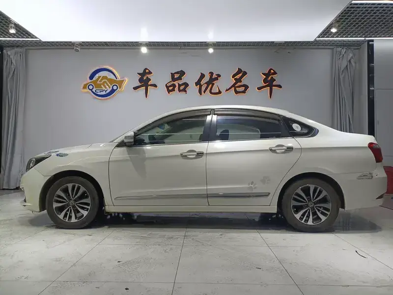 2016 Dongfeng Dongfeng Fengshen A60 с пробегом 66 000 км