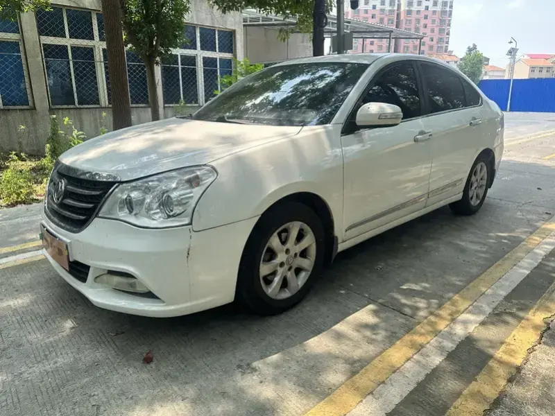 2014 Dongfeng Dongfeng Fengshen A60 с пробегом 98 000 км