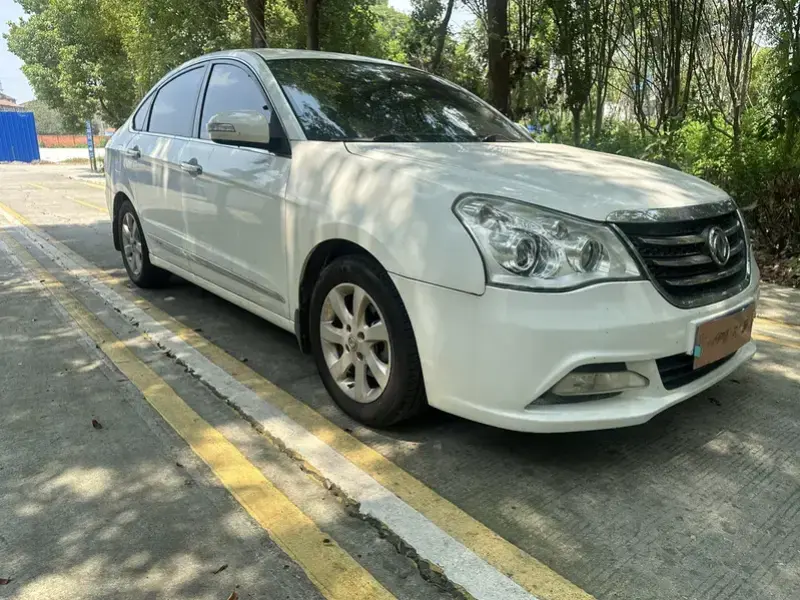 2014 Dongfeng Dongfeng Fengshen A60 с пробегом 98 000 км